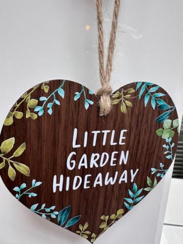 The Little Garden Hideaway With Stunning Sea Views And Garden Bed & Breakfast Holyhead Exterior photo