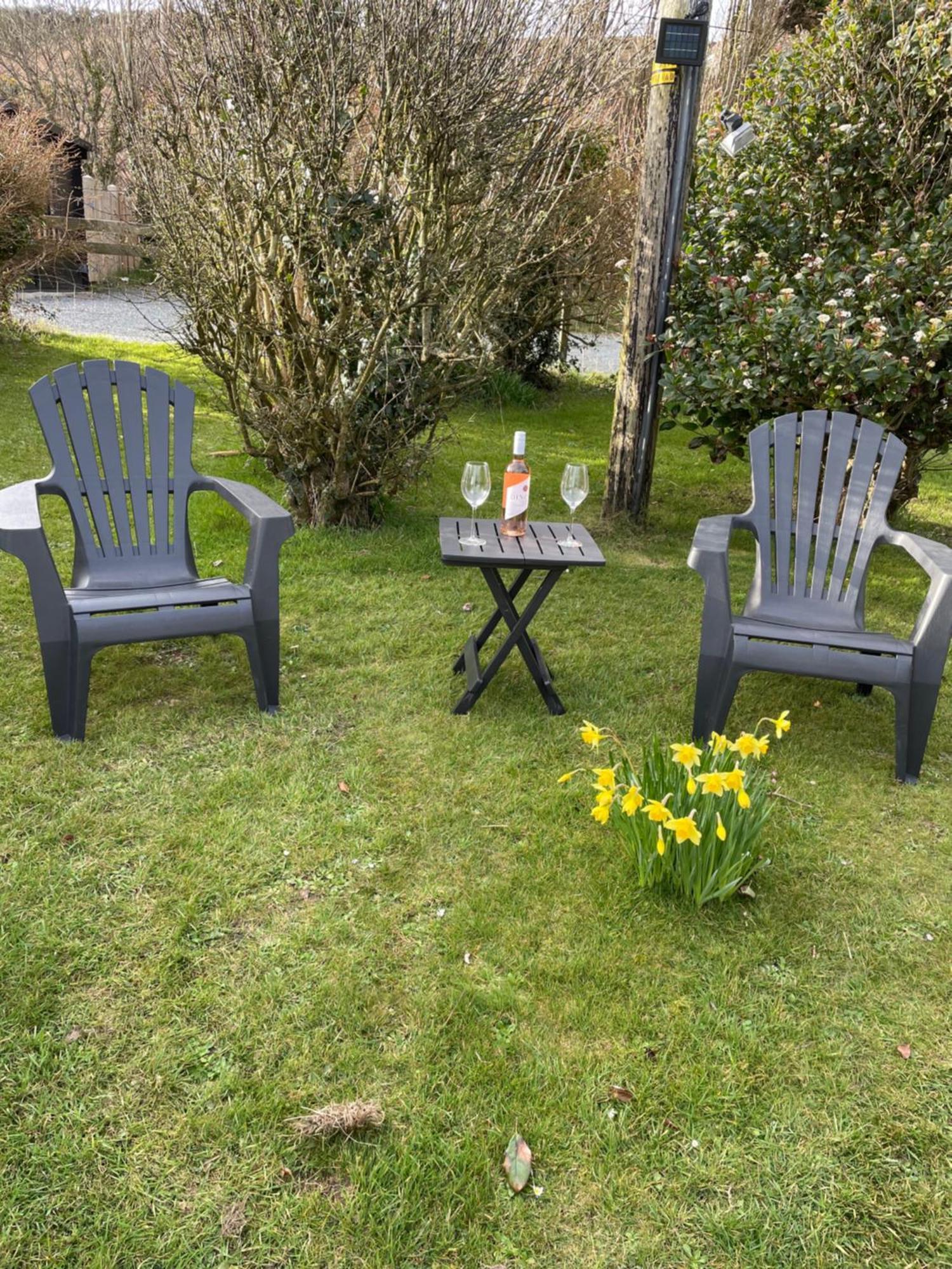 The Little Garden Hideaway With Stunning Sea Views And Garden Bed & Breakfast Holyhead Exterior photo